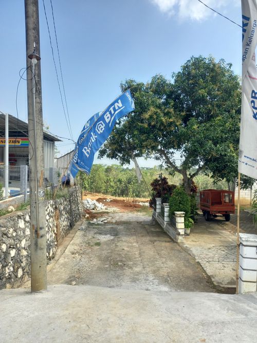 foto gerbang perumahan Green Land