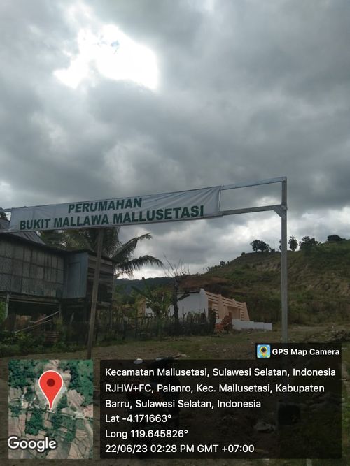 foto gerbang perumahan Bukit Mallawa Mallusetasi
