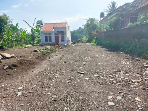 foto posisi tengah perumahan MULYAHURIP ANUGRAH PERSADA