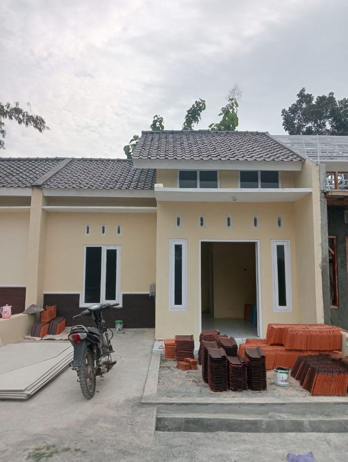 foto tampak rumah tipe 30/72 perumahan Paraduta bodeh