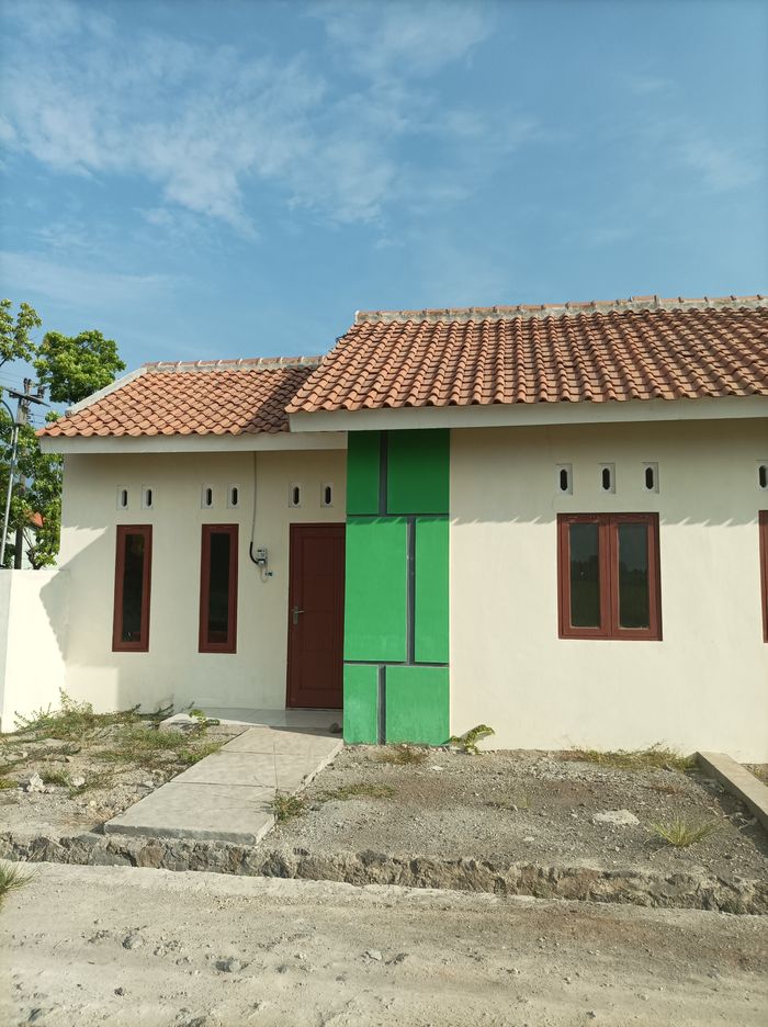 foto tampak rumah tipe 32 perumahan OASE 7