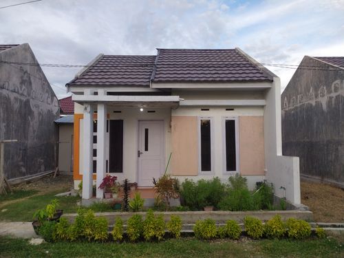 foto contoh rumah perumahan PERUMAHAN GRIYA SOLARIA INDAH IV Tahap II