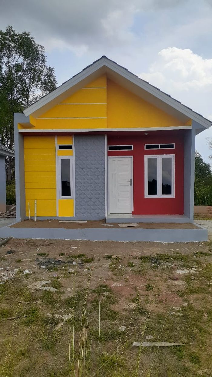 foto tampak rumah tipe 36/85 perumahan Karya Seminung 2