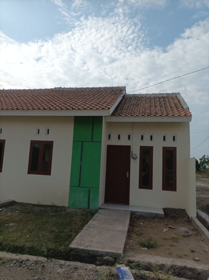 foto tampak rumah tipe 32 perumahan OASE 8