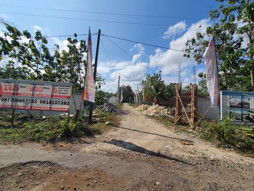 foto gerbang perumahan PESONA DEWI SINTA