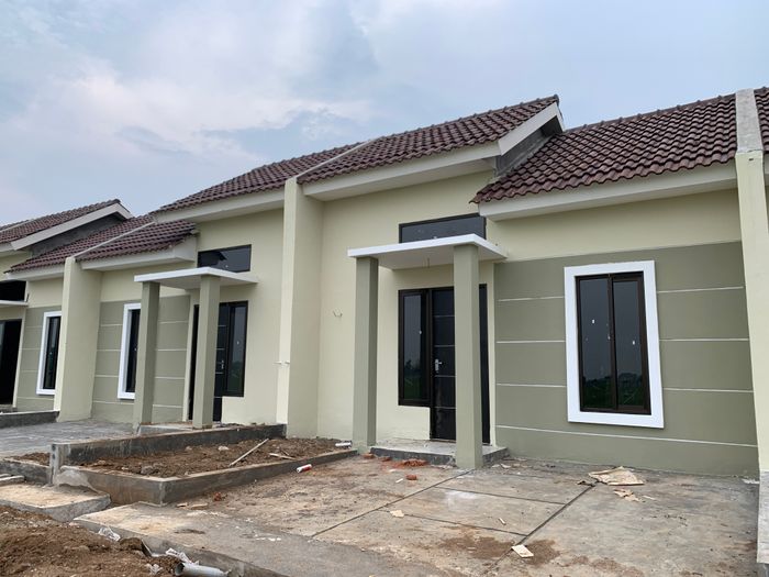 foto tampak rumah tipe Anggrek perumahan GRAND KENCANA BANGIL 2