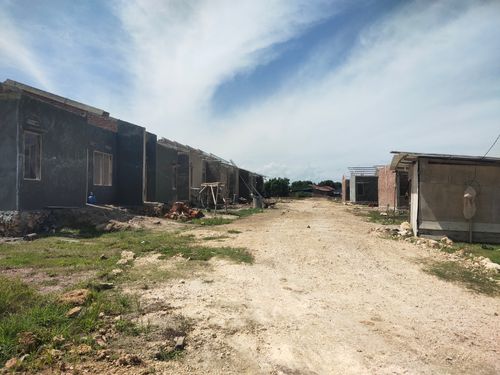 foto gerbang perumahan LILLI MAS REGENCY