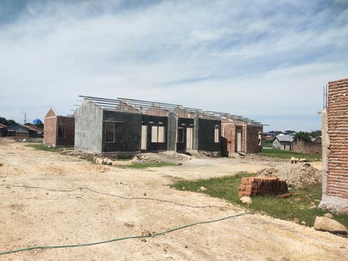 foto posisi tengah perumahan LILLI MAS REGENCY