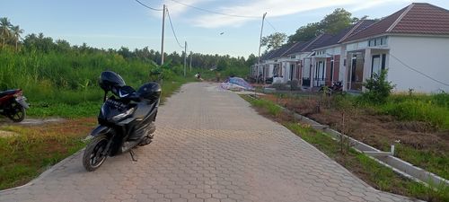 foto posisi tengah perumahan Komplek Perumahan Navara Residence