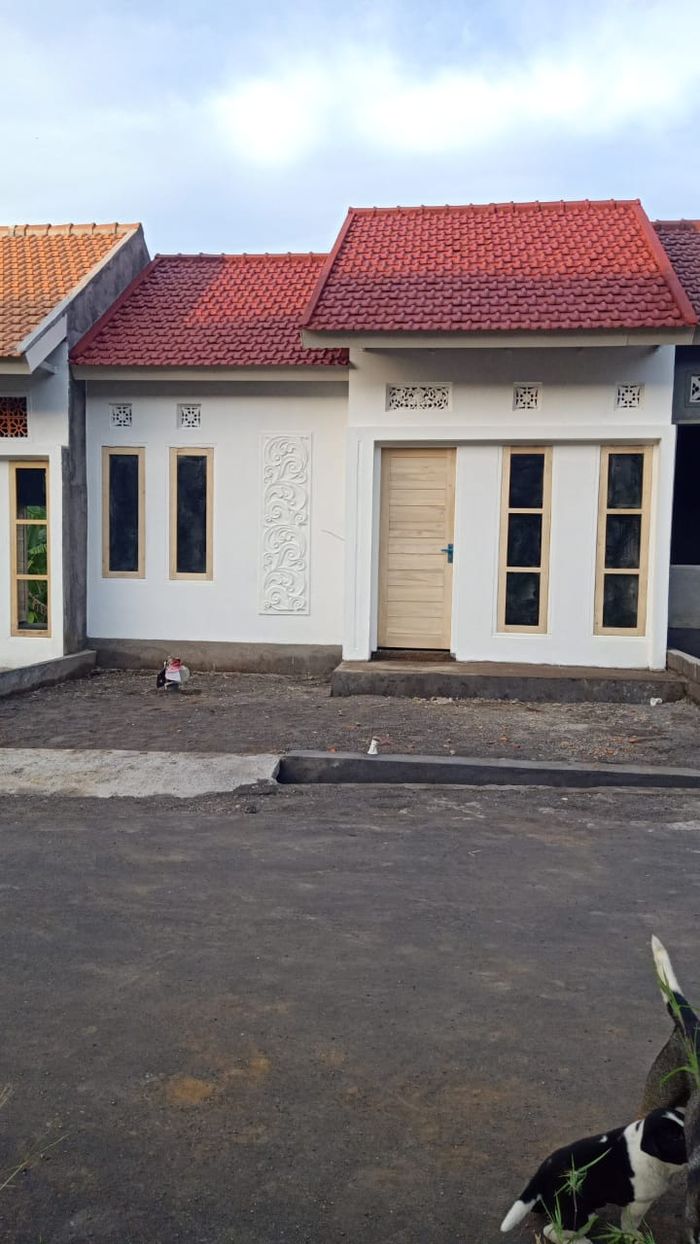 foto tampak rumah tipe 30 / 60 SF (PMK 2023) perumahan KRISNA GRAHA KEROBOKAN 2
