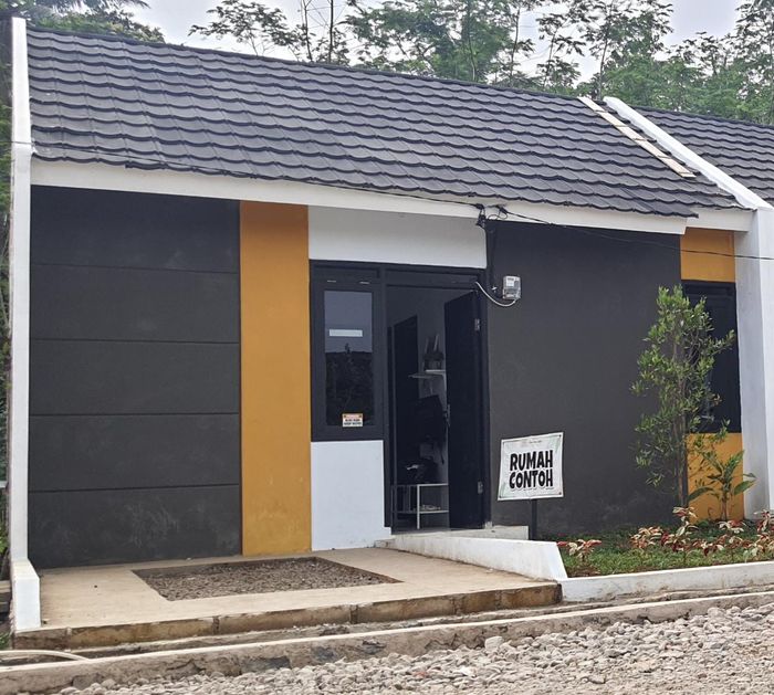 foto tampak rumah tipe 30/60 ( PMK 2023 ) perumahan BUKIT CIBADAK ASRI