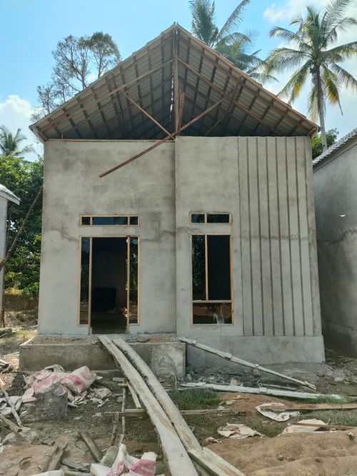 foto contoh rumah perumahan GRAHA KIRANA 14