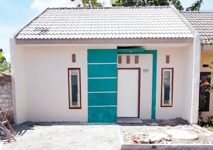 foto tampak rumah tipe 30' / 66' PMK 2023 perumahan GRAHA PERMAI SUGIO