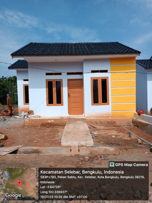 foto contoh rumah perumahan Perum Graha Family
