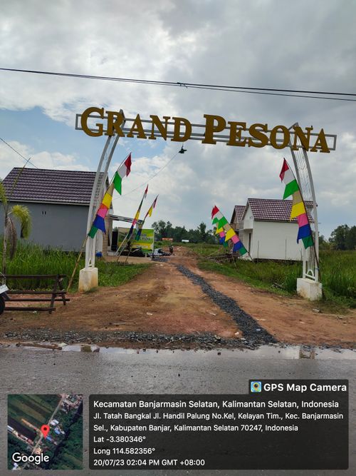 foto gerbang perumahan GRAND PESONA