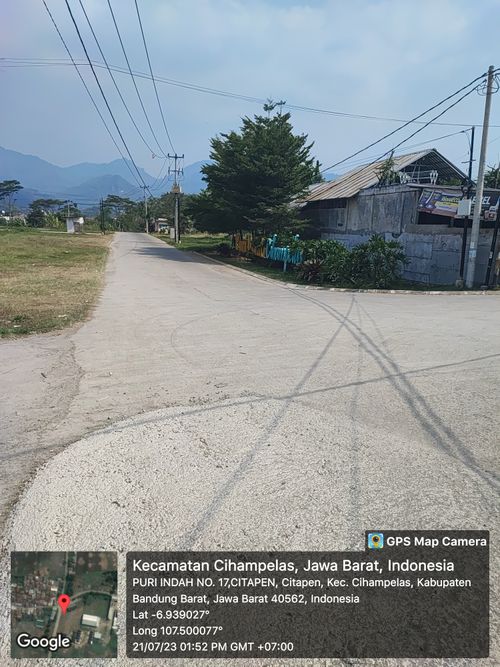 foto gerbang perumahan PURI INDAH CIHAMPELAS 2
