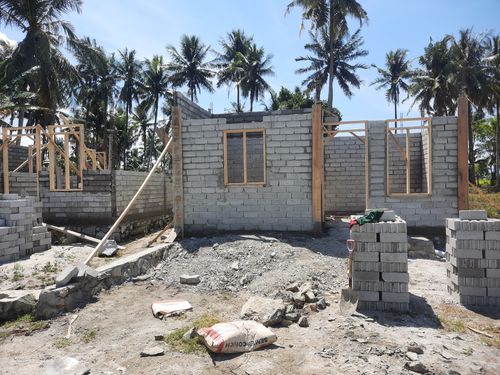 foto contoh rumah perumahan KHARISMA TINGGEDE