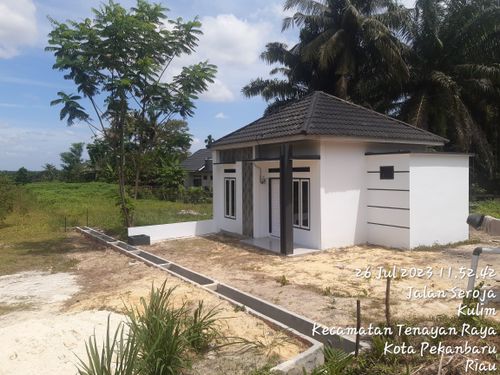 foto contoh rumah perumahan GRIYA RADONA SEROJA