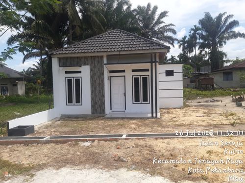 foto posisi tengah perumahan GRIYA RADONA SEROJA