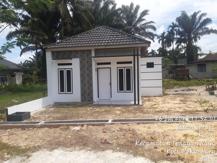foto tampak rumah tipe 36 perumahan GRIYA RADONA SEROJA