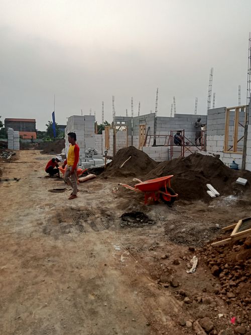foto posisi tengah perumahan PERUMAHAN GENDIS REGENCY 6