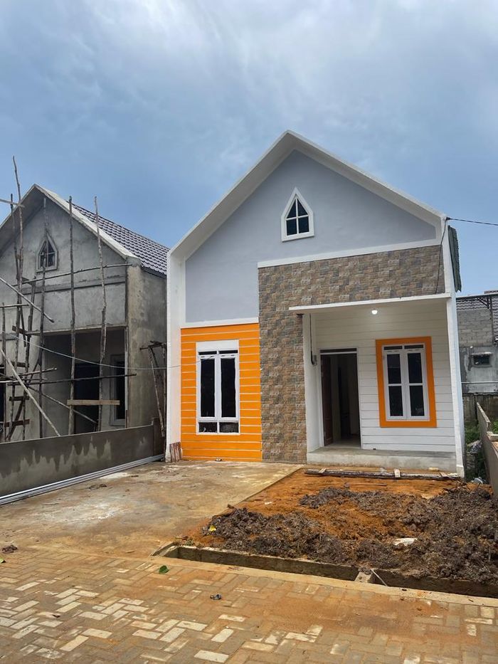 foto tampak rumah tipe TIFFANY & LA RESIDENCE 6 perumahan TIFFANY & LA Residence 6