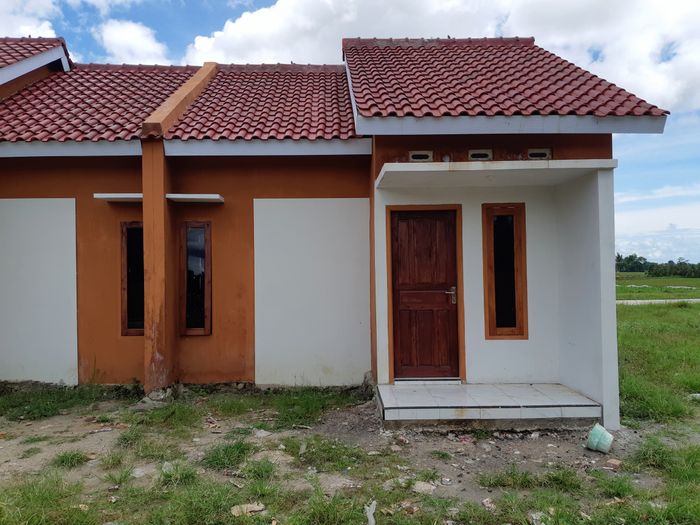 foto tampak rumah tipe PERUMAHAN MAHKOTA RESIDENCE perumahan PERUMAHAN MAHKOTA RESIDENCE
