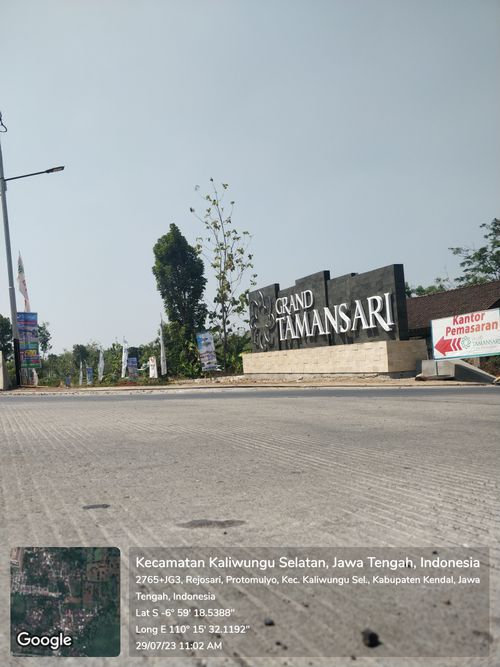 foto gerbang perumahan Perumahan Grand Tamansari Tahap I