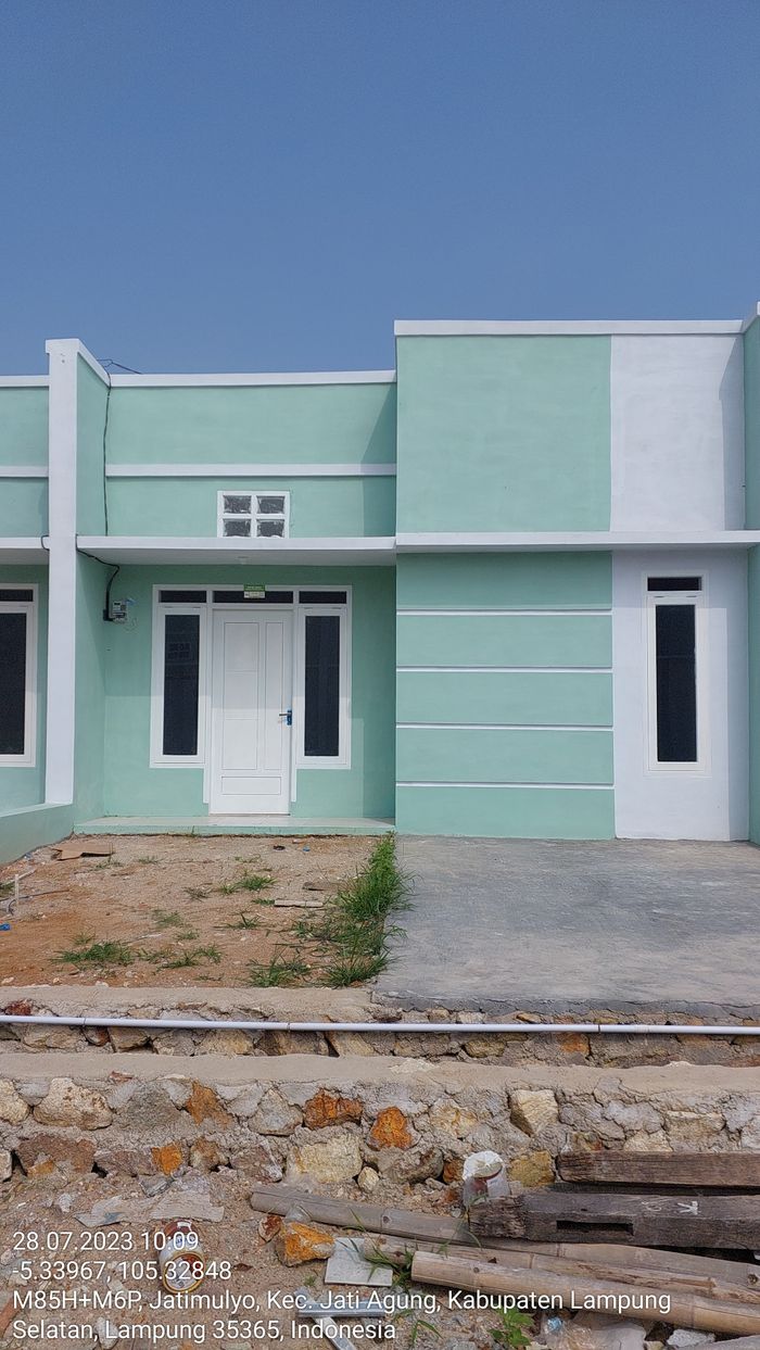 foto tampak rumah tipe 36 / 72 m2 perumahan GRIYA ELLOK 3