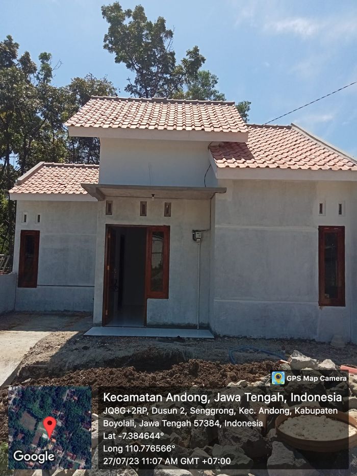 foto tampak rumah tipe 32 perumahan graha senggrong asri