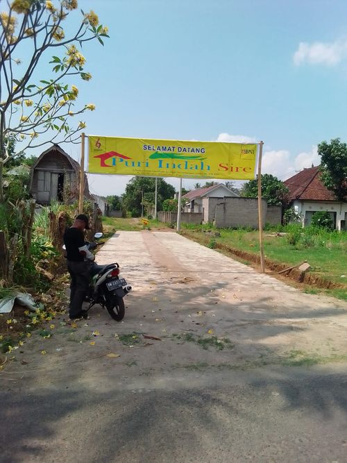 foto gerbang perumahan PURI INDAH SIRE