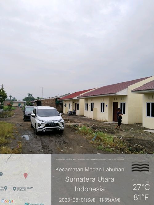 foto gerbang perumahan Harmoni Labuhan Residence