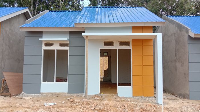 foto tampak rumah tipe 40/90 perumahan Griya Rudina Asri