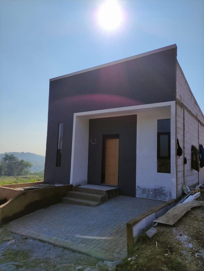 foto tampak rumah tipe 30/60 perumahan BANYURESMI INDAH PERMAI 2