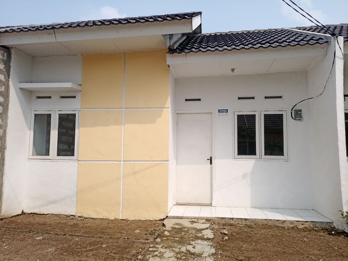 foto tampak rumah tipe RUMAH 27 ( BONUS DAPUR ) perumahan Citra Asri