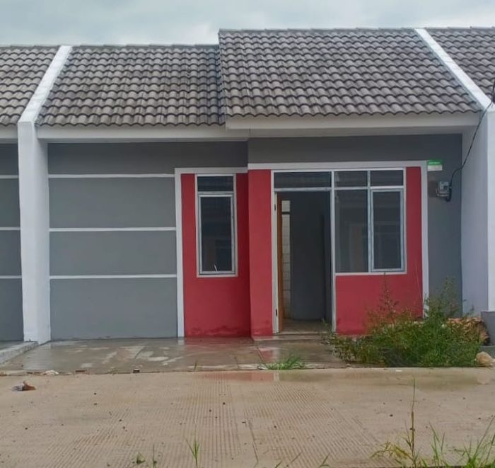 foto tampak rumah tipe 30/60 perumahan Puri Sava Sukamaju