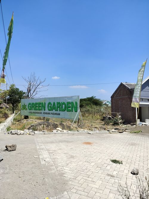 foto gerbang perumahan GREEN GARDEN