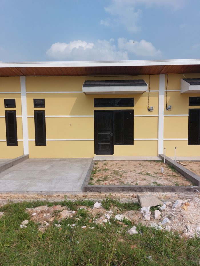 foto tampak rumah tipe 36/72 perumahan SEIVANA CLUSTER
