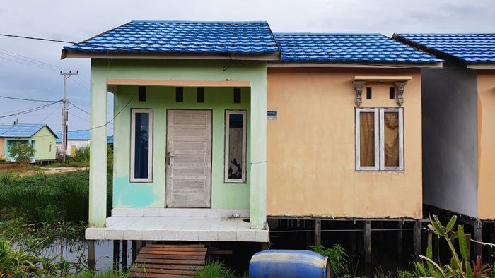 foto tampak rumah tipe Standar perumahan MITRA BAKTI