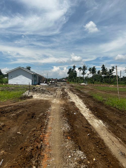 foto posisi tengah perumahan ROYALE MUTIARA