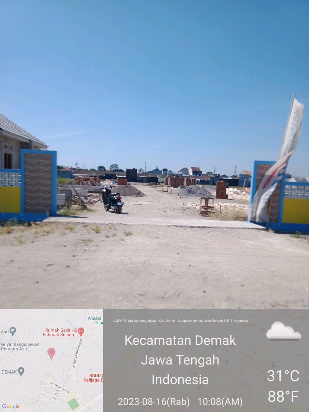 foto gerbang perumahan PERUMAHAN FLAMBOYAN 5