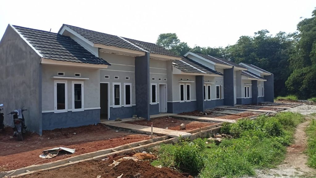 foto tampak rumah tipe 22/72 perumahan Puri Sasak Panjang