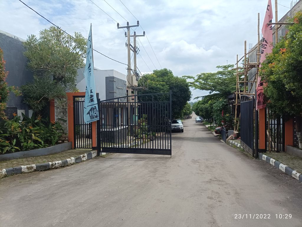 foto gerbang perumahan CIKAGO RESIDENCE II