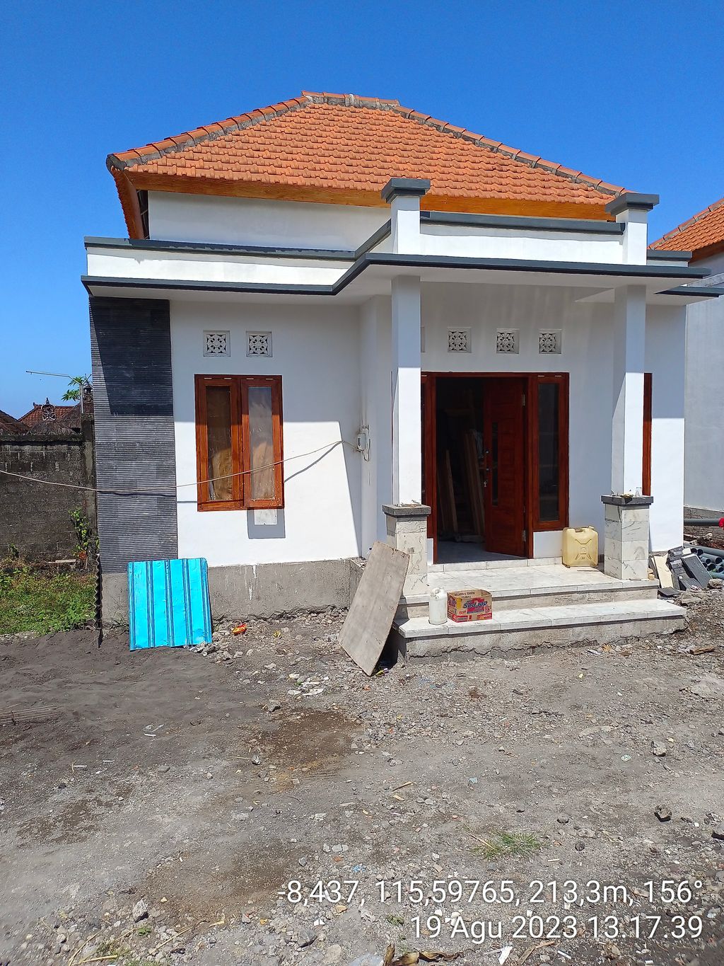 foto contoh rumah perumahan Karang Karunia