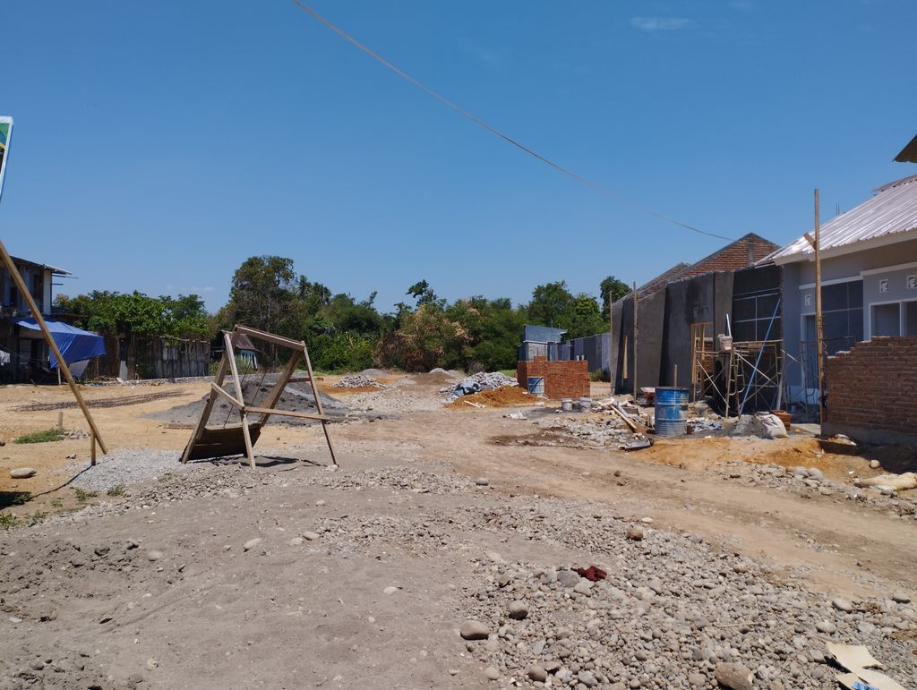 foto posisi tengah perumahan ZAMRUD RESIDENCE GUSUNG 2