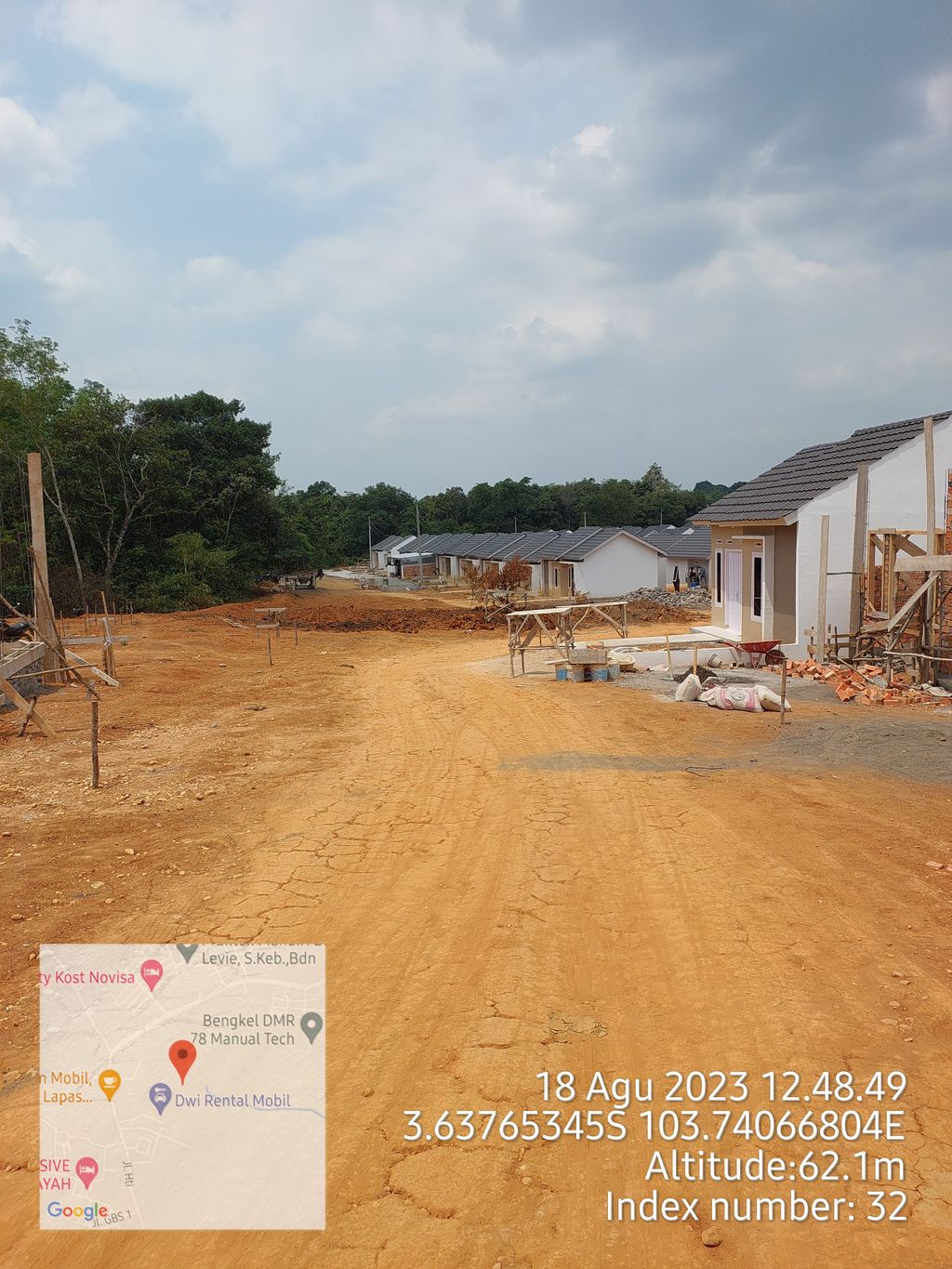 foto posisi tengah perumahan PERUMAHAN FAZZA RESIDENCE
