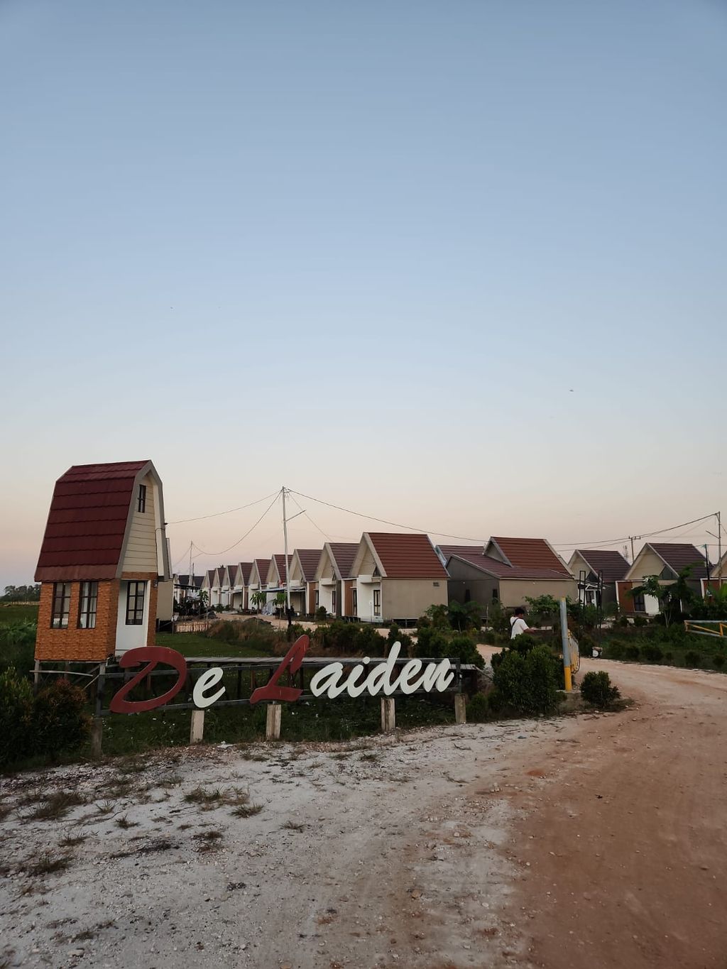 foto gerbang perumahan DELAIDEN TAHAP 3