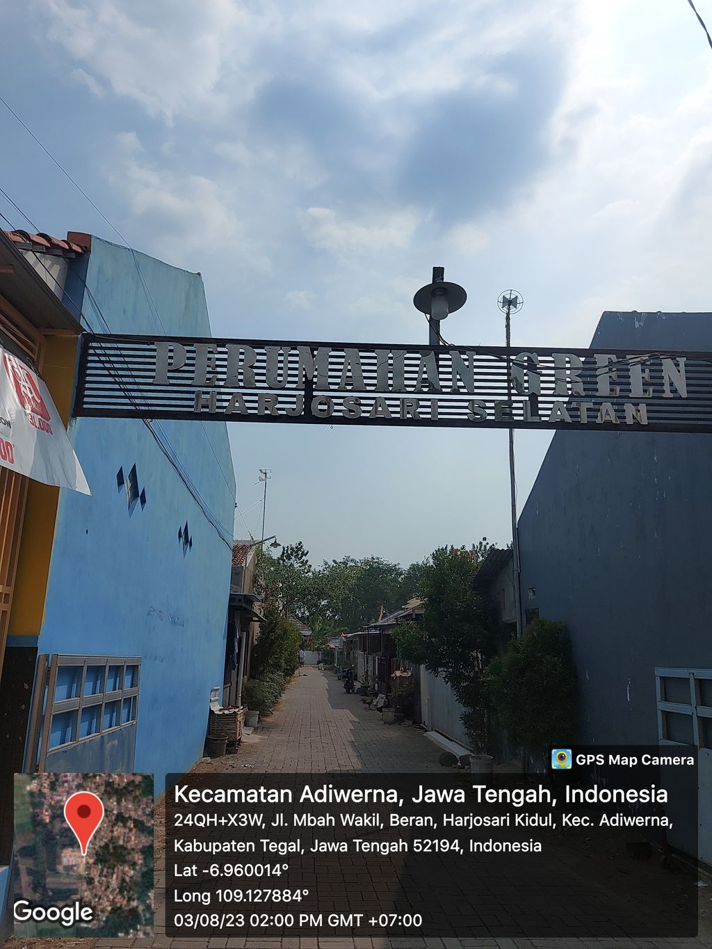 foto gerbang perumahan Harjosari
