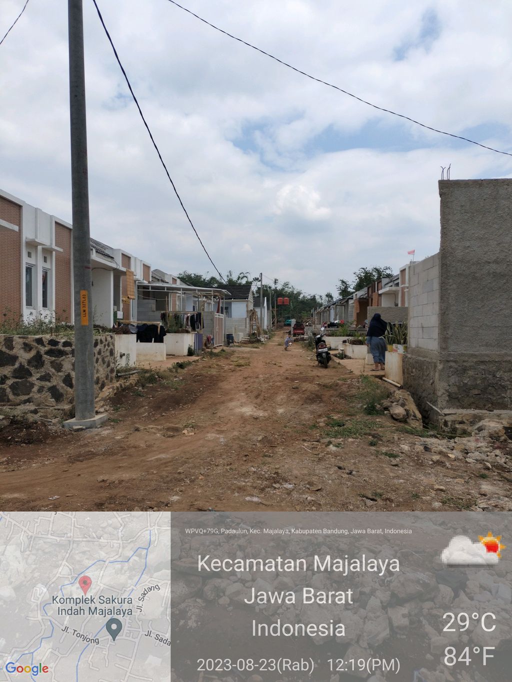 foto posisi tengah perumahan Grand Majalaya city