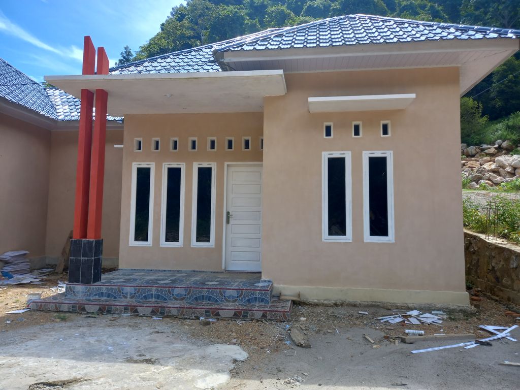 foto contoh rumah perumahan Graha Indah Subaliak